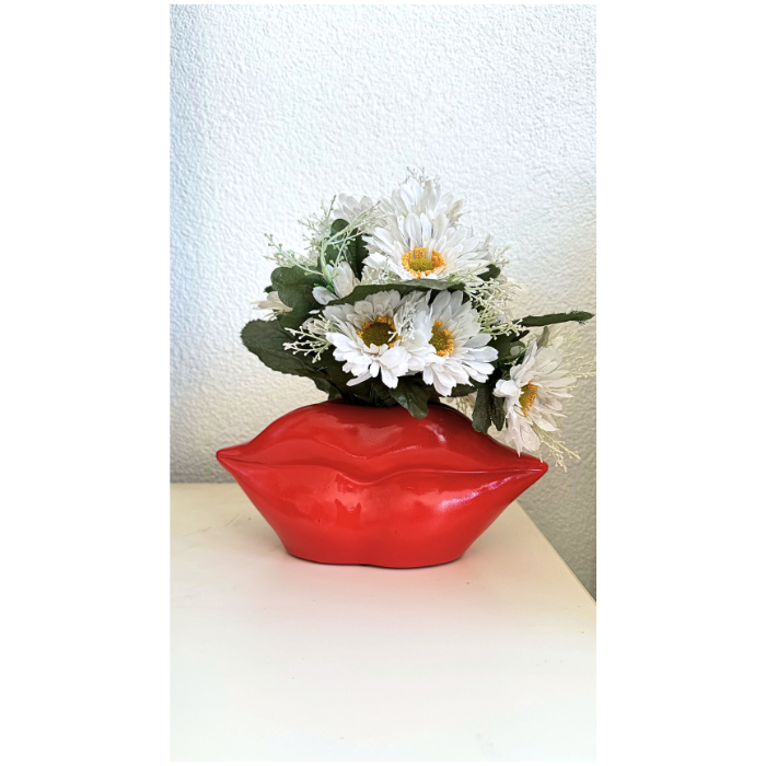 Red Lips Planter